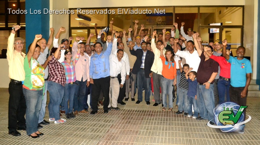 Equipo de Genaro Rodríguez celebra triunfo en La UASD-Santiago